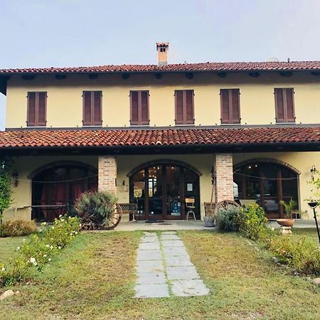La Madonnina Agriturismo Dorè Alba  Exterior foto